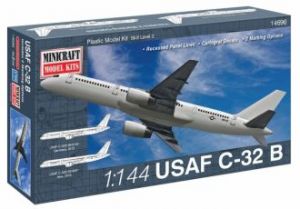 Model plastikowy - Samolot C-32B USAF - Minicraft