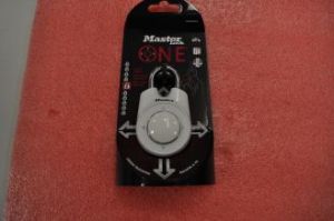 MasterLock Kłódka na kombinację ruchów - HS - 7mm - biała- WYP/3ZM002/ XXX4897